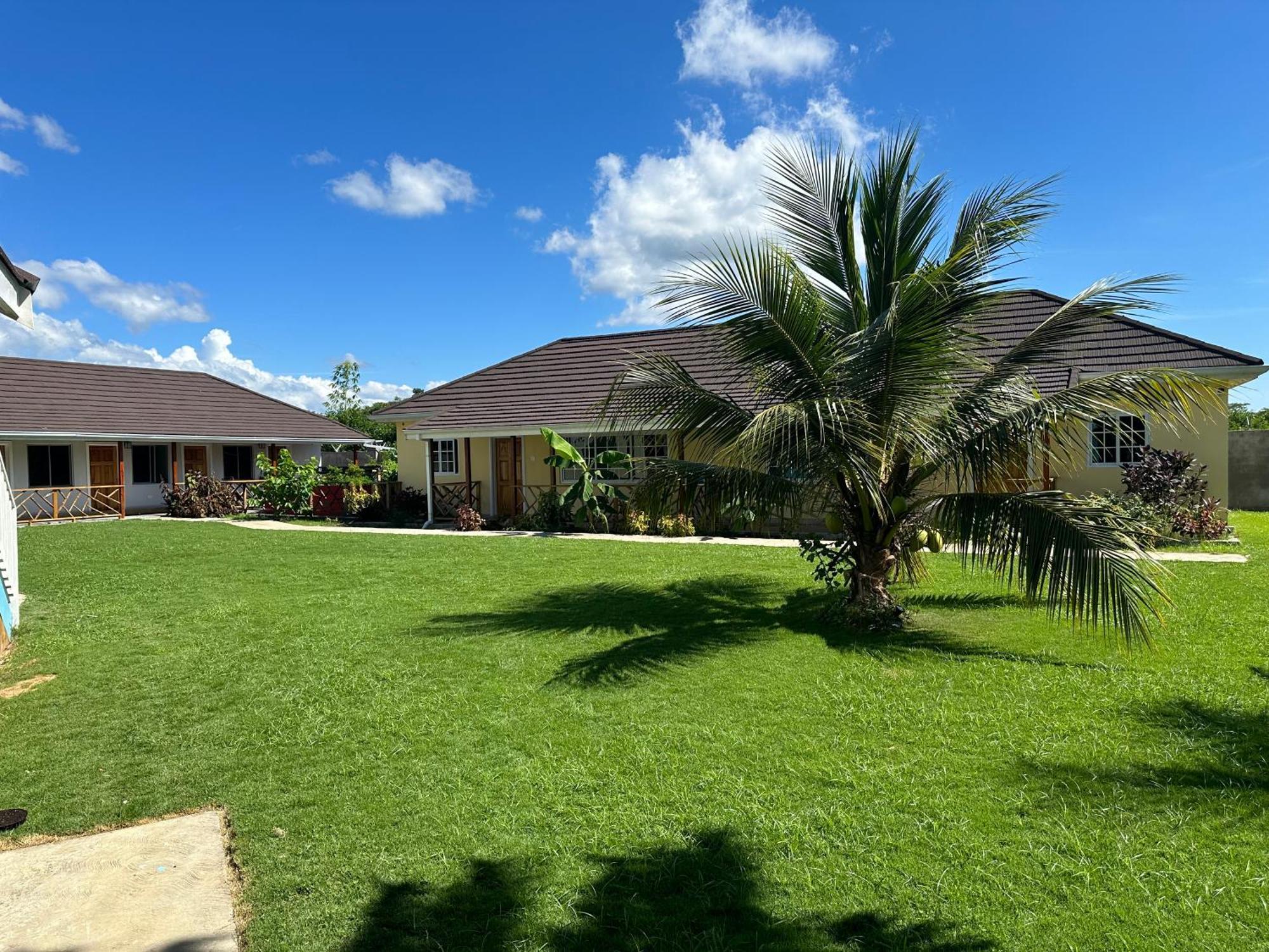 Yoga Dreams Negril Hotel Exterior photo